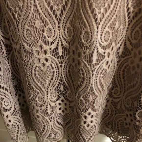 ❌SOLD❌BRITTANY BLACK🖤LACE OVERLAY - Picture 4 of 5